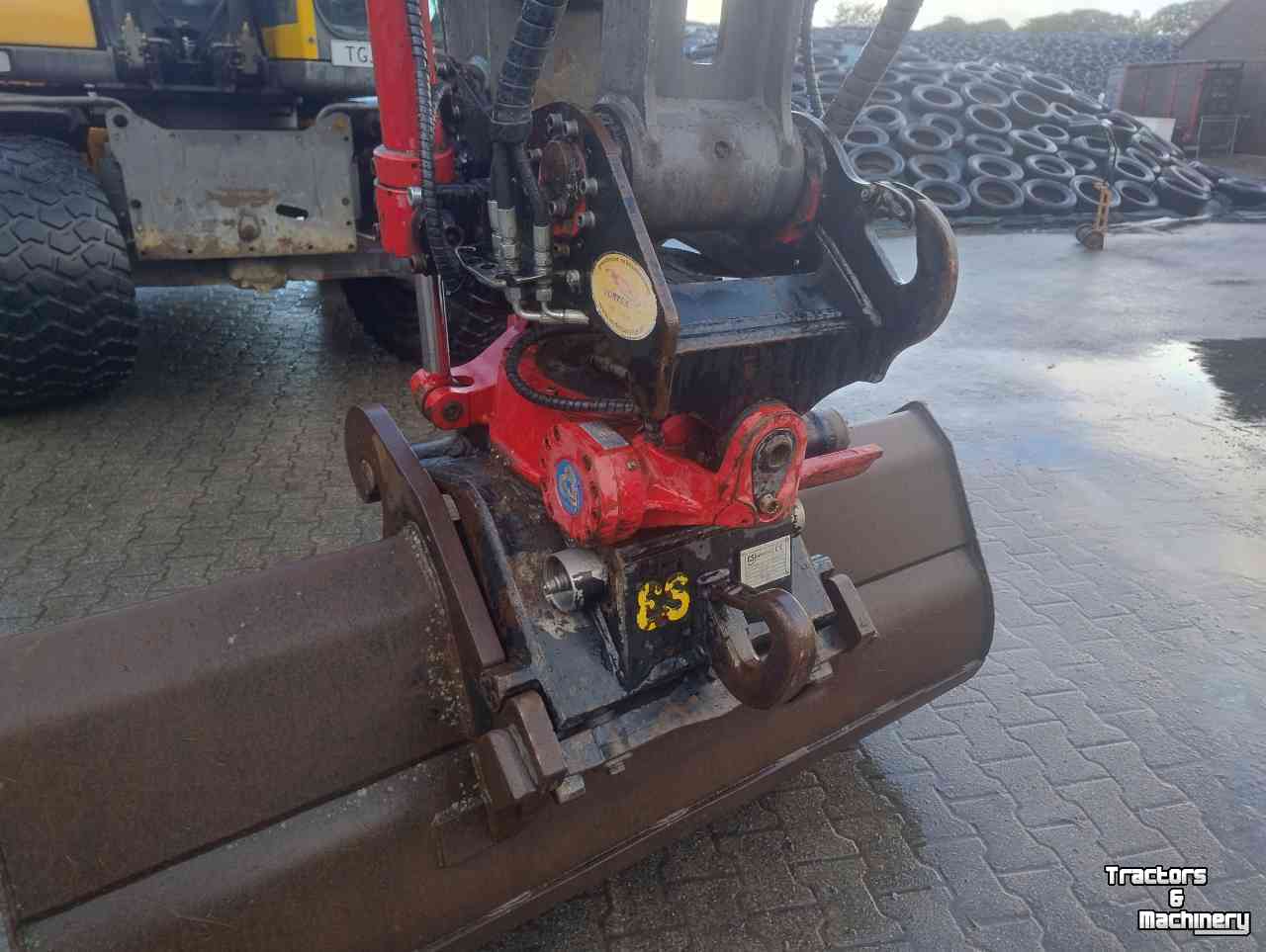 Pelleteuse Volvo EW140B