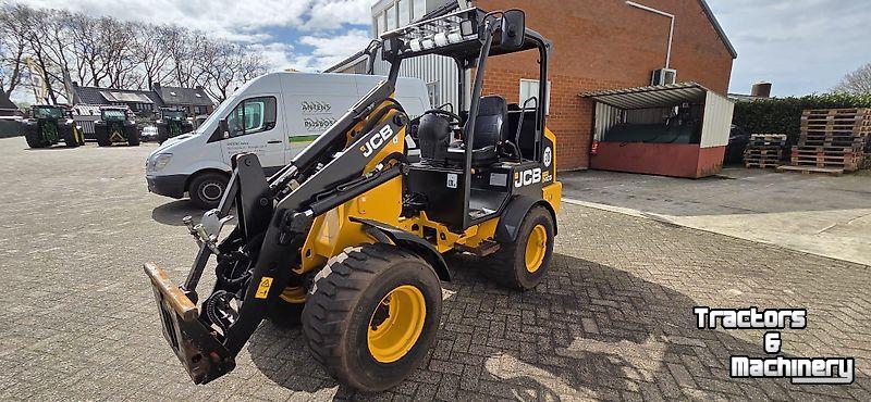 Chargeuse sur pneus JCB 403