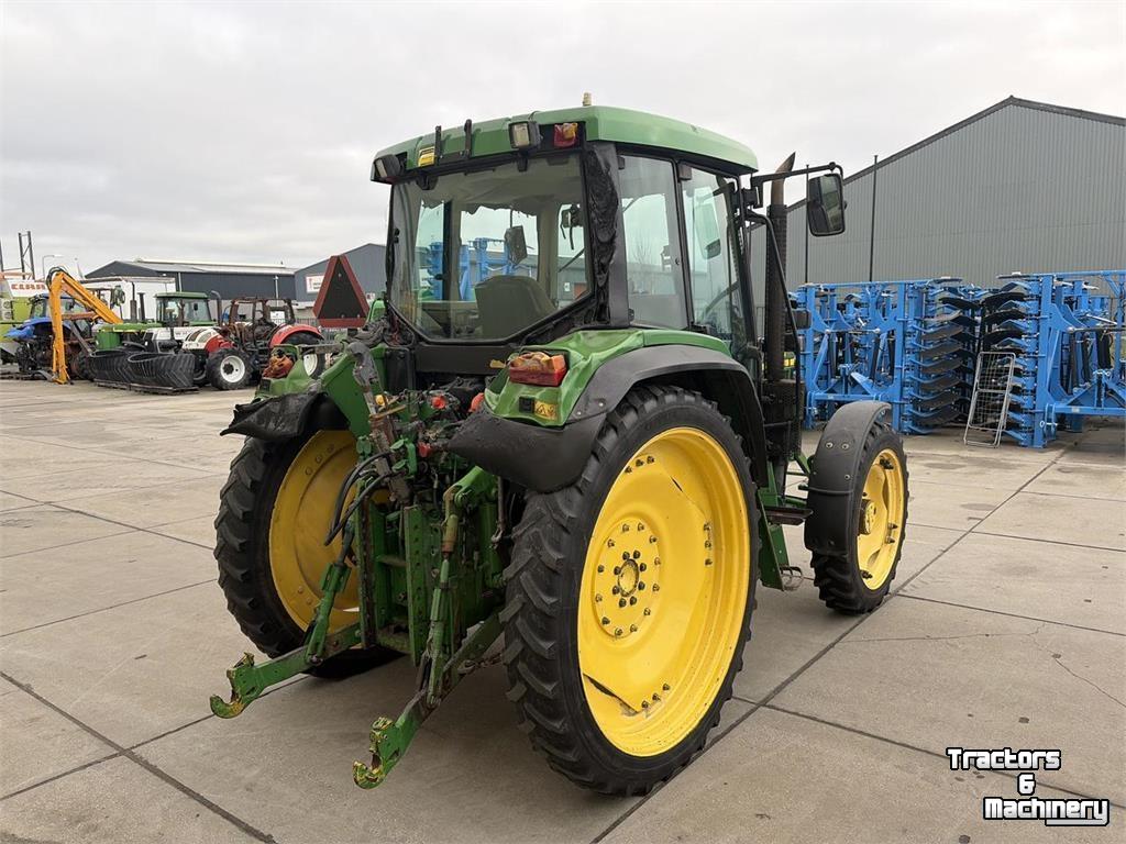 Tracteur John Deere 6110 PowerQuad