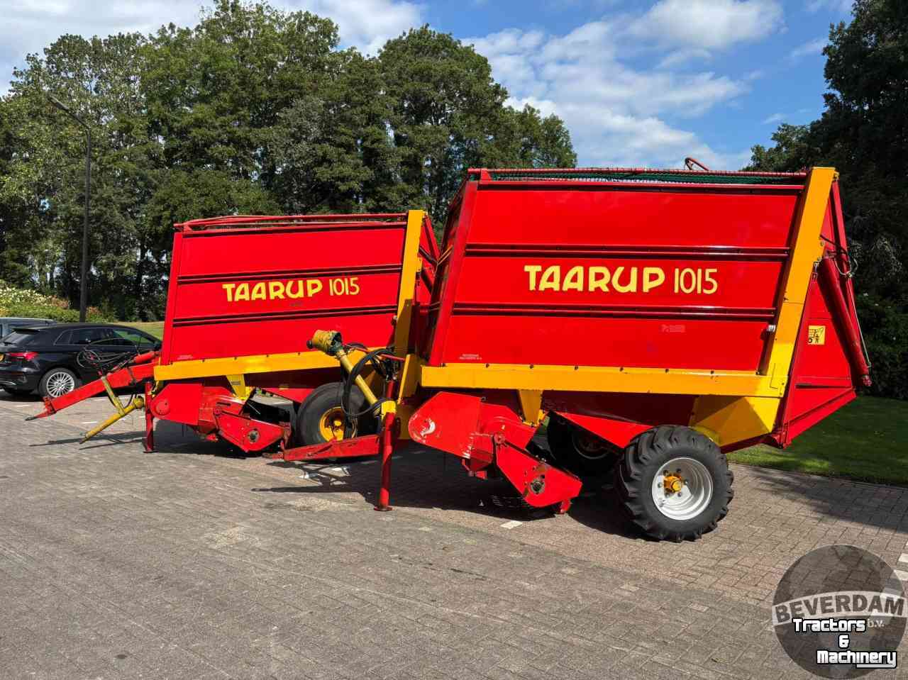 Autochargeuse Taarup 1015