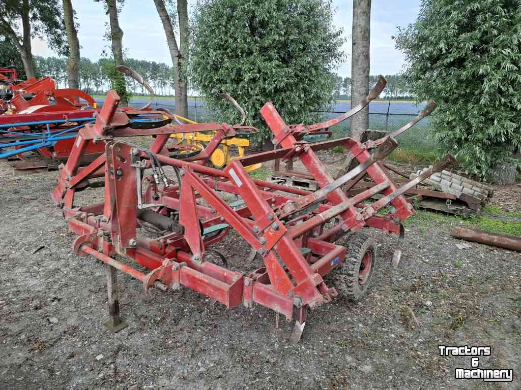 Cultivateur Kverneland Turbo 1 cultivator