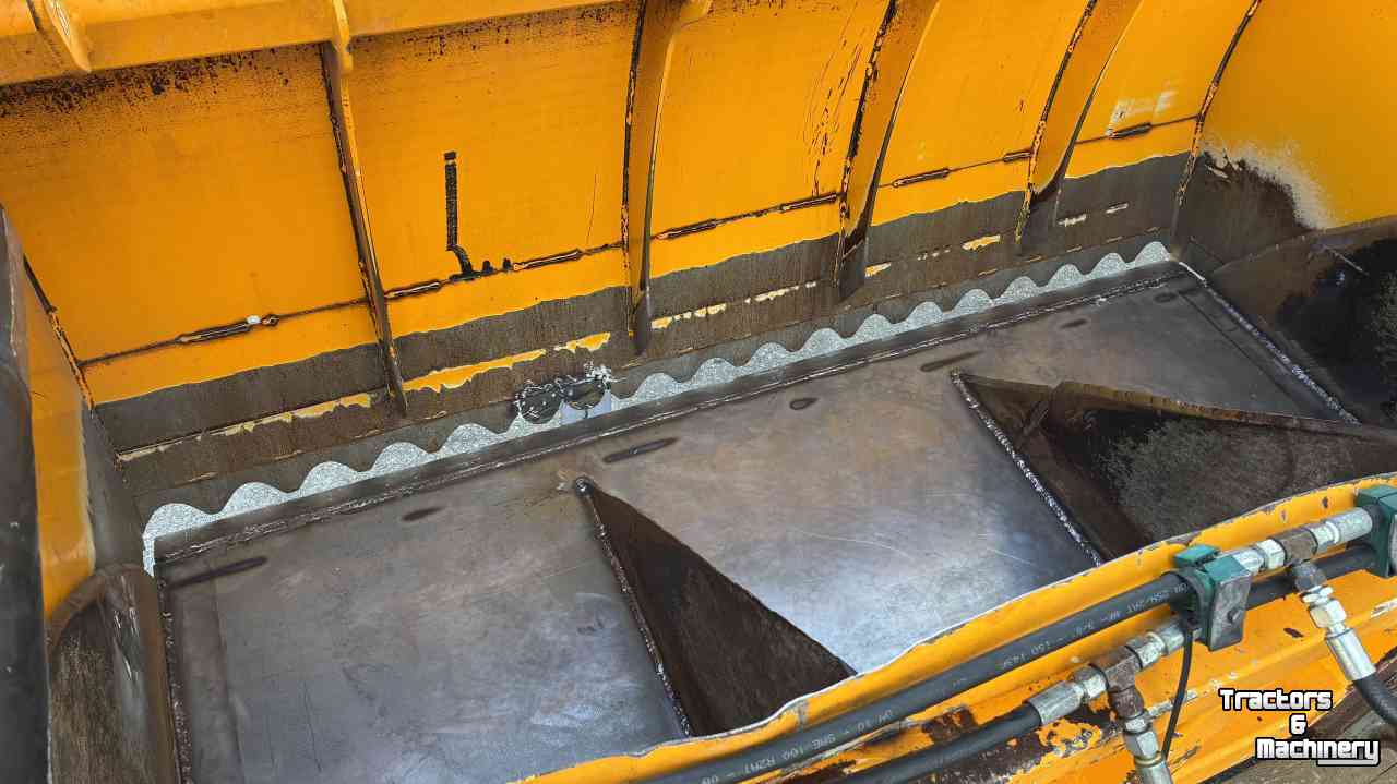 Coupe-blocs d'ensilage Shelbourne Shear Grab SG 300 kuilhapper