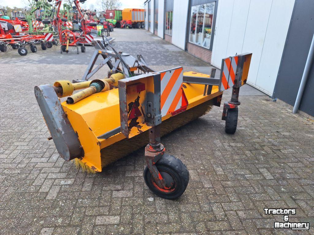 Balayeur Holaras TURBO A-250