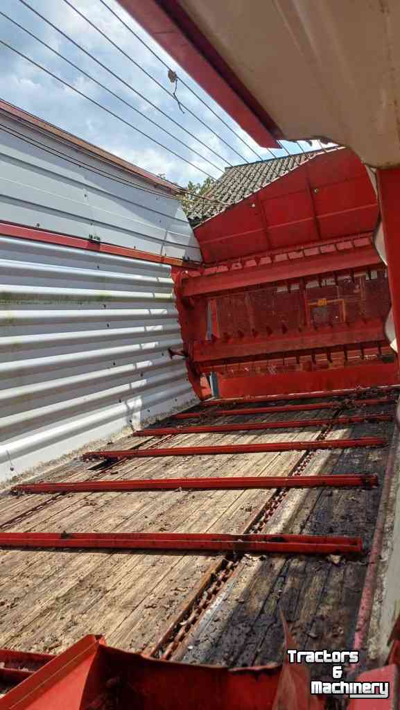 Autochargeuse Pottinger Siloprofi 2