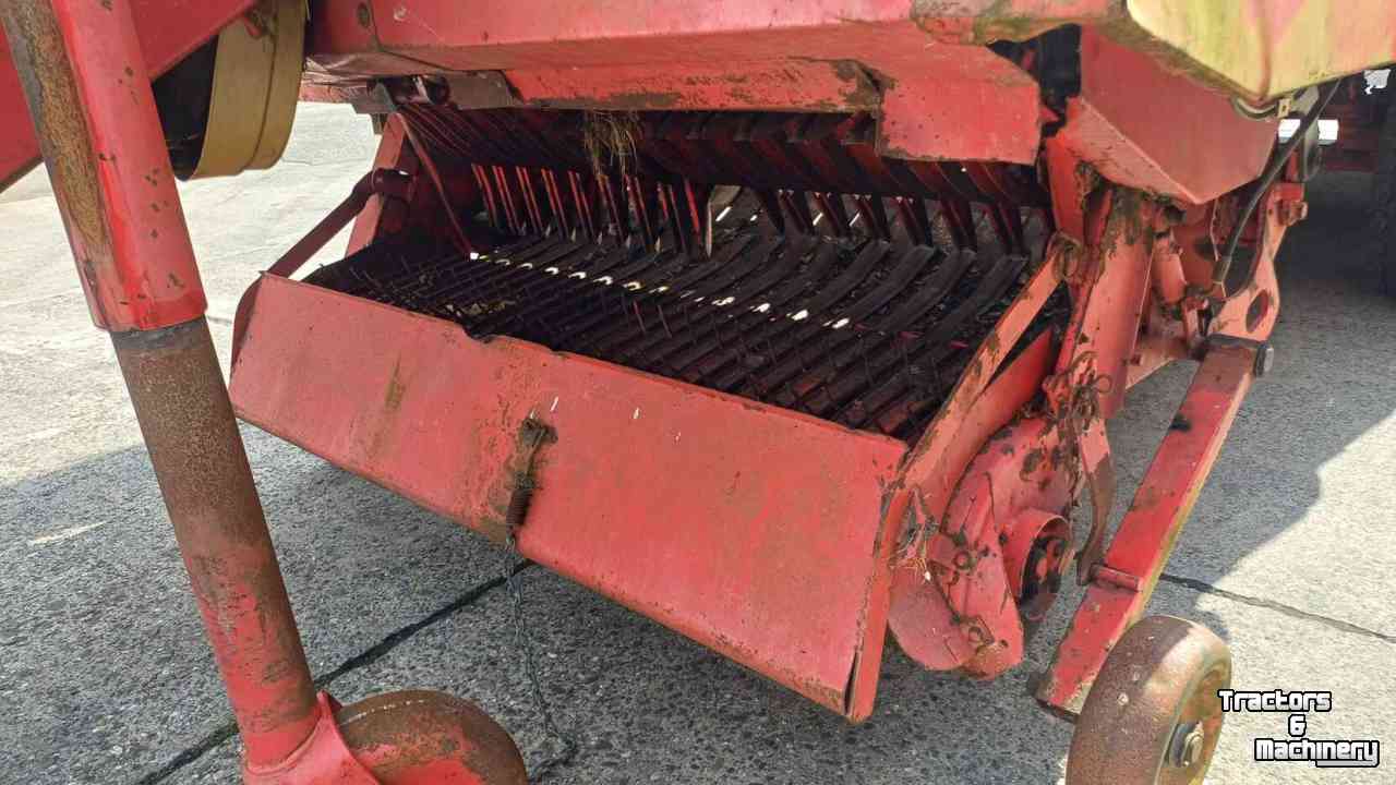 Autochargeuse Pottinger Siloprofi 2