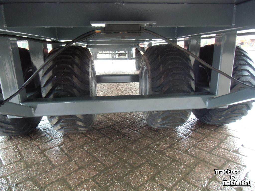 Remorque porte-machines Agomac Stratenmakers wagen