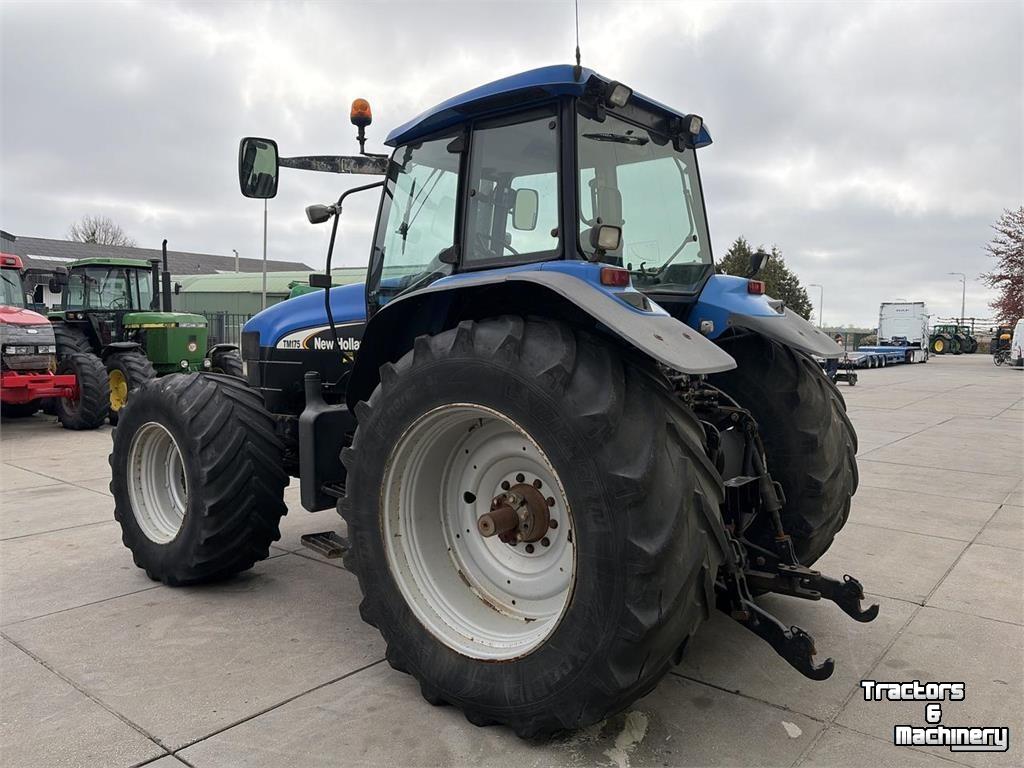 Tracteur New Holland TM Series