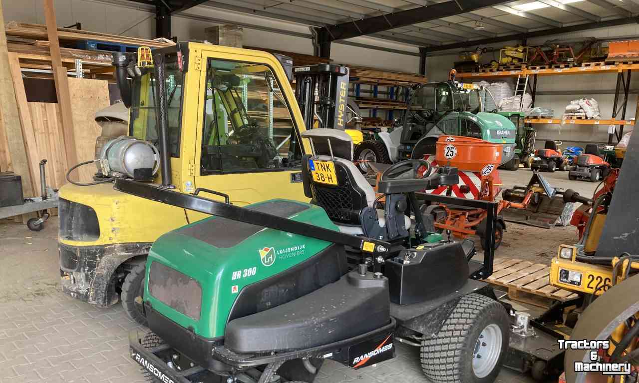 Faucheuse automotrice Ransomes HR 300 Zitmaaier