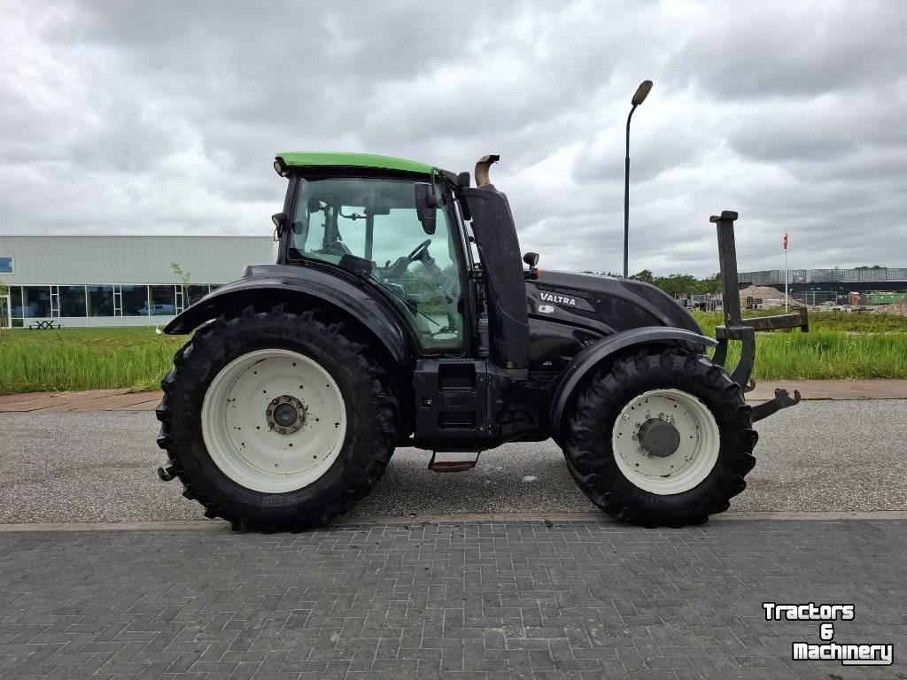 Tracteur Valtra T 214 Direct Twintrac