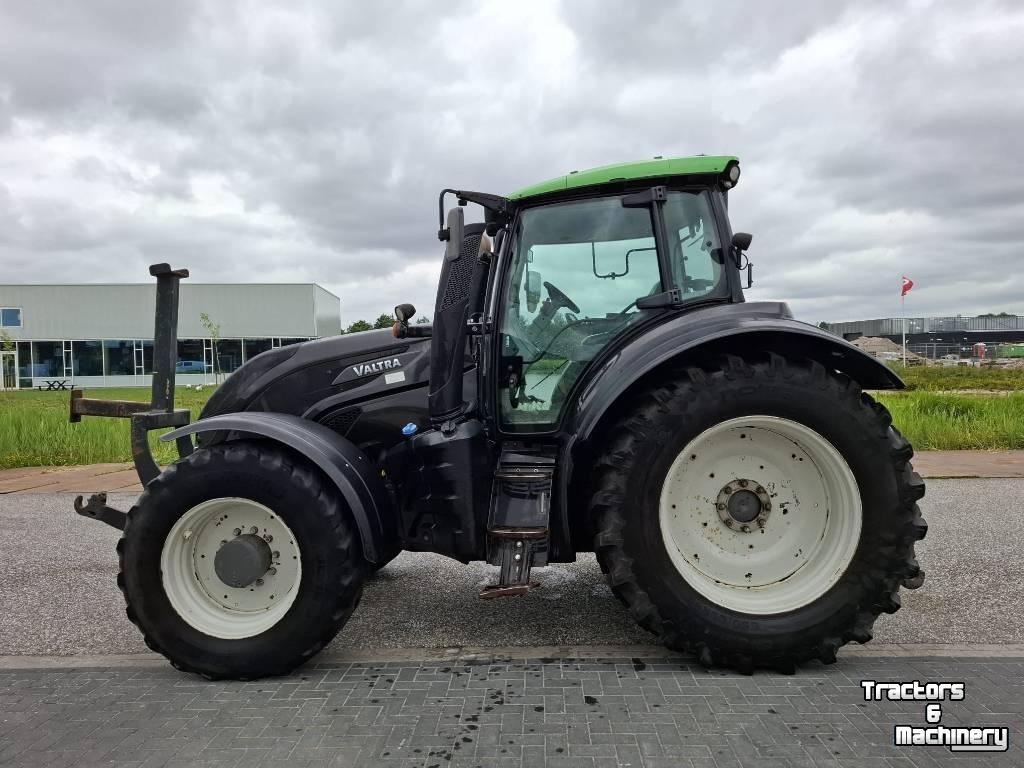 Tracteur Valtra T 214 Direct Twintrac