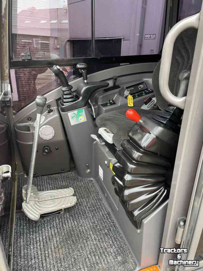 Mini pelleteuse Volvo volvo ECR25D