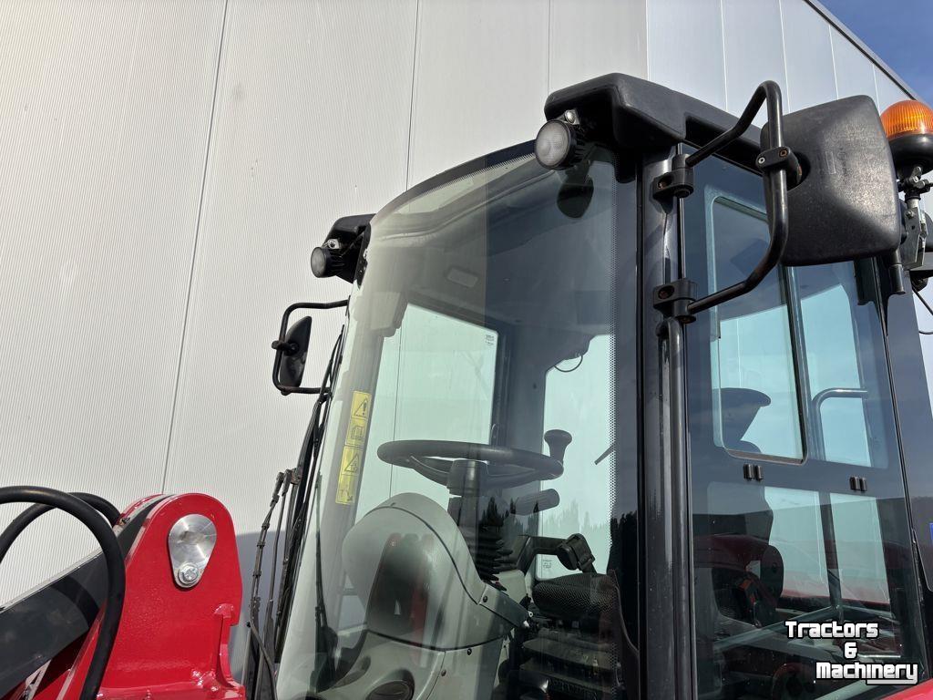 Chargeuse sur pneus Yanmar V100 (Schaeff TL100)