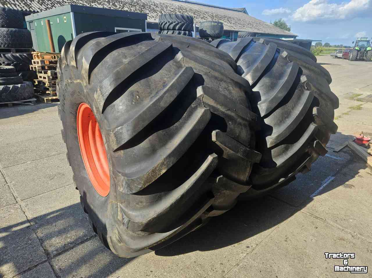 Roues, Pneus, Jantes, Barillets Jumelage Michelin 1000/50R25. 40 mm