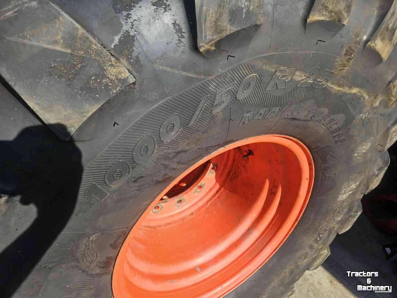 Roues, Pneus, Jantes, Barillets Jumelage Michelin 1000/50R25. 40 mm
