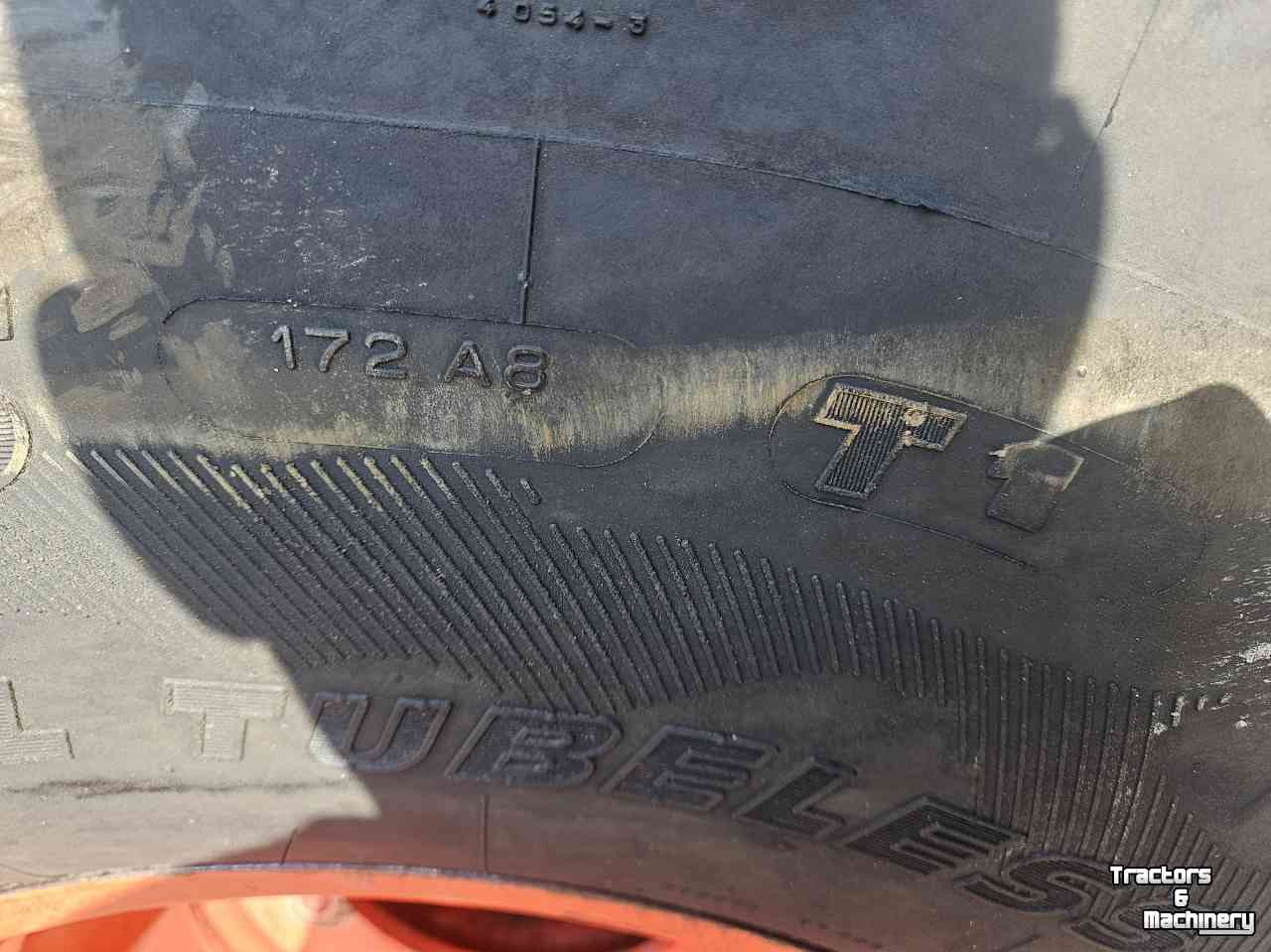 Roues, Pneus, Jantes, Barillets Jumelage Michelin 1000/50R25. 40 mm