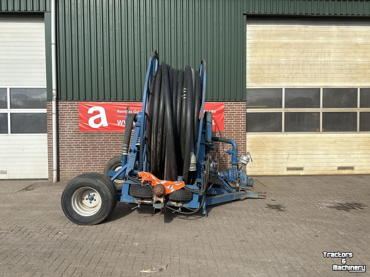 Irrigation à tuyau flexible trainé  Haspel met eigen pomp