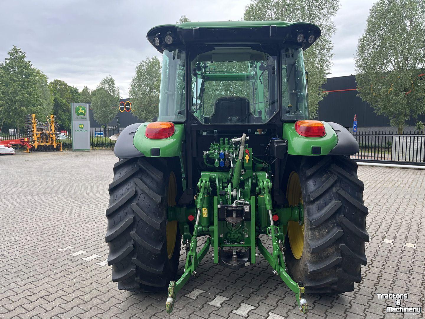 Tracteur John Deere 5100M