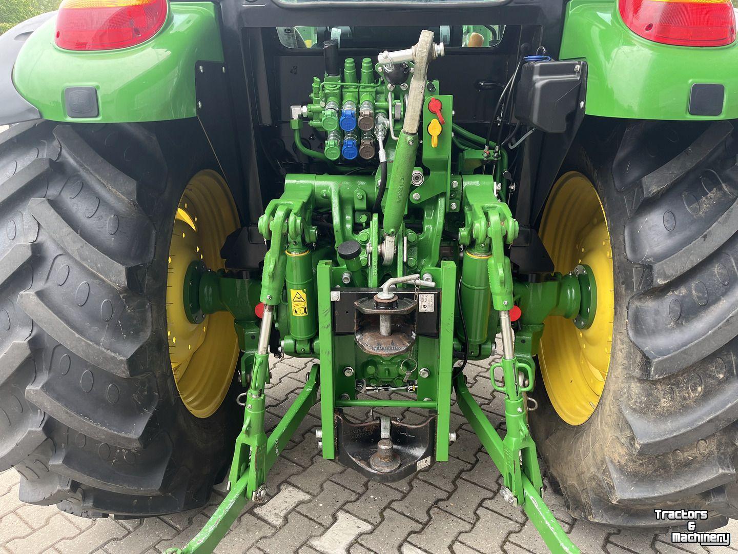 Tracteur John Deere 5100M