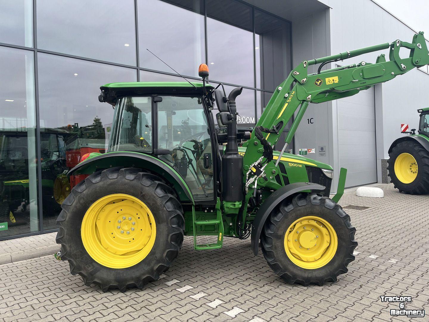 Tracteur John Deere 5100M