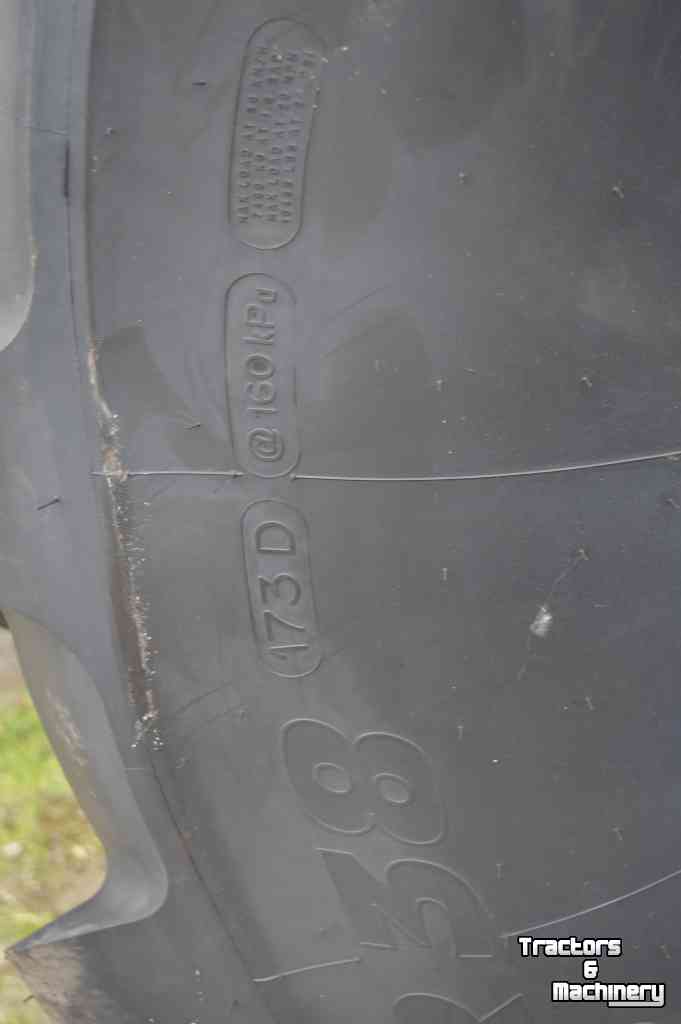 Roues, Pneus, Jantes, Barillets Jumelage Michelin 800/70r38 demontage