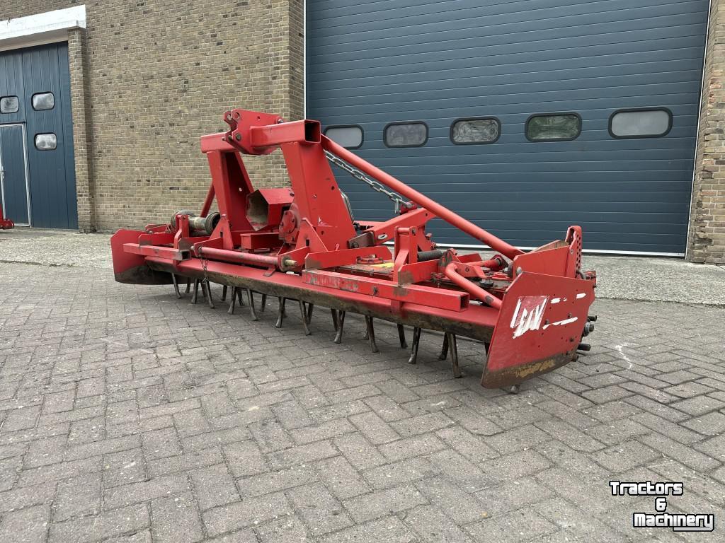 Herse rotative Lely TERRA 300-22 ROTORKOPEG