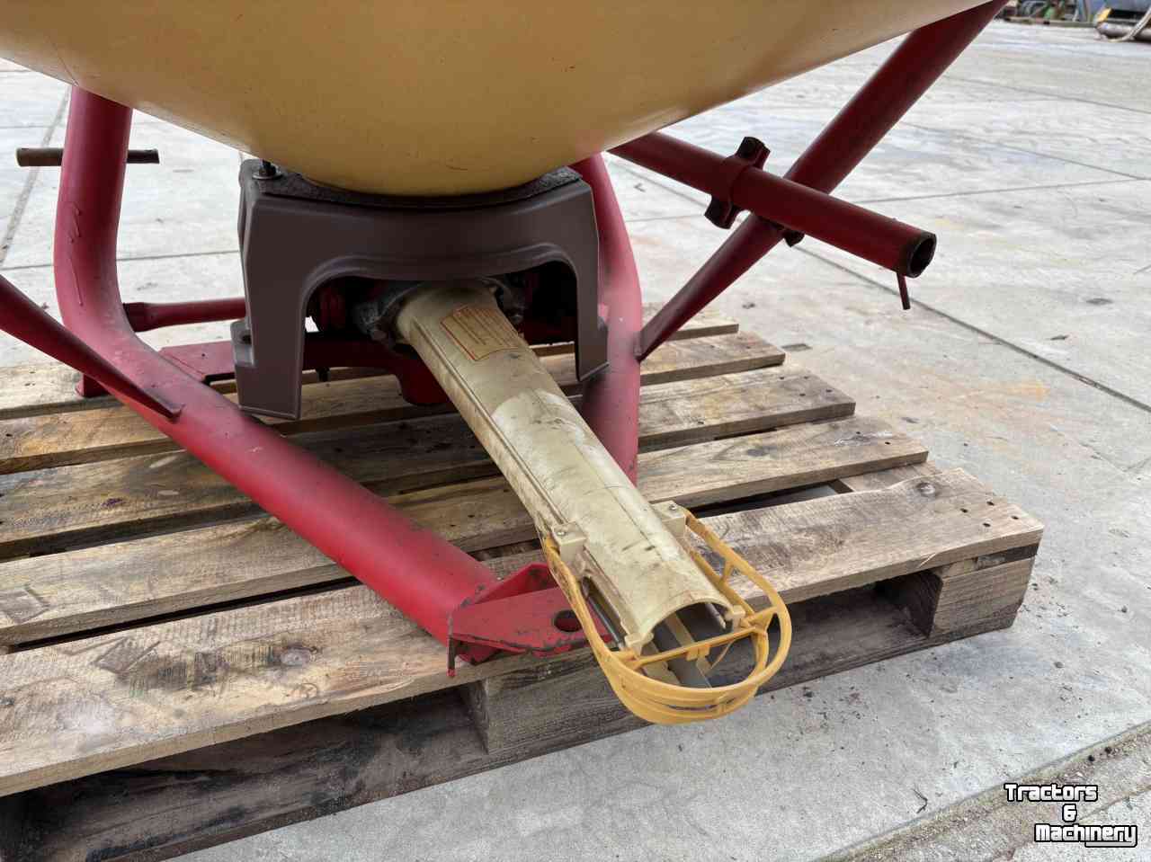 Distributeur d‘engrais Vicon Pendelstrooier