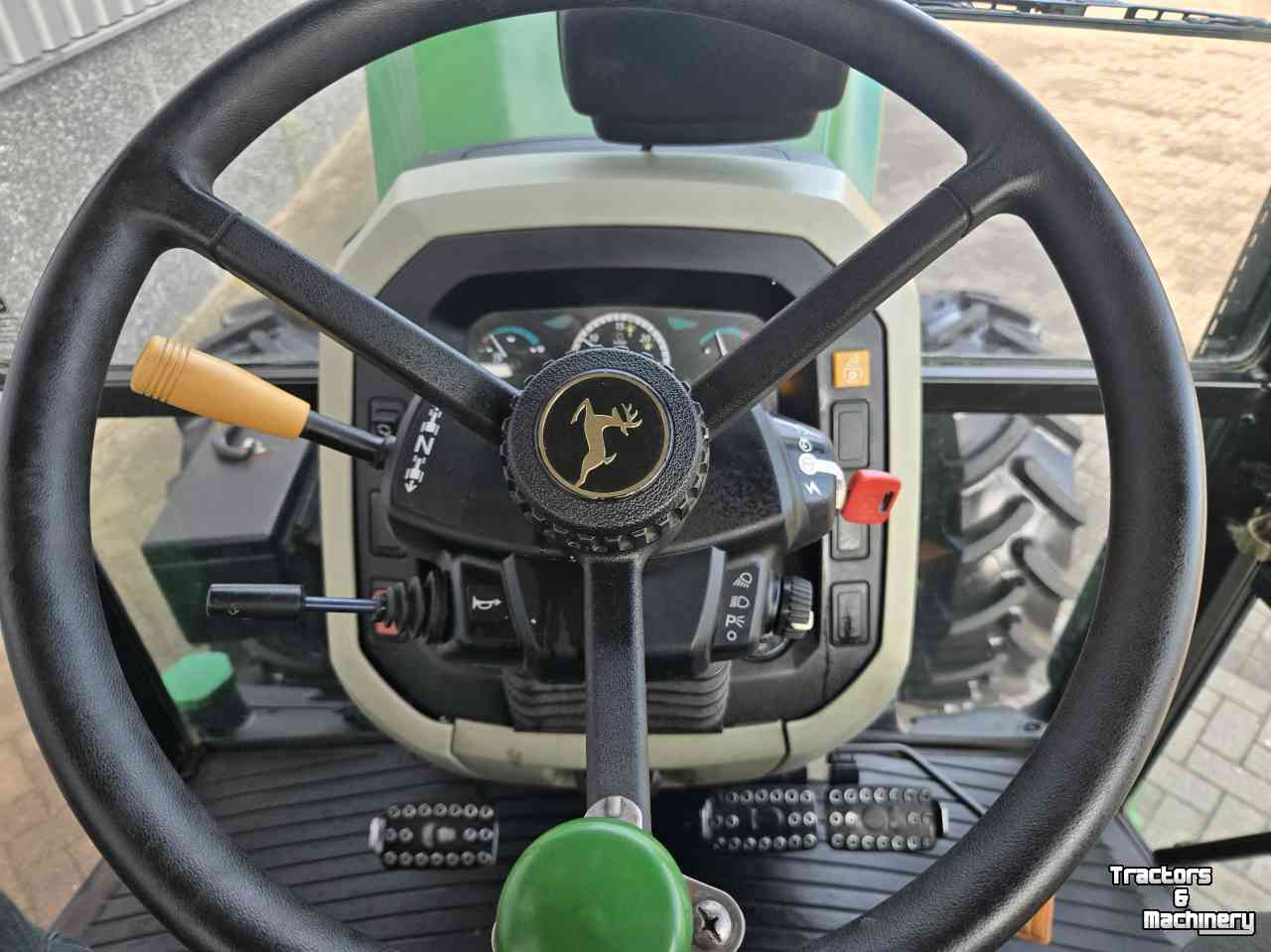 Tracteur John Deere 5100M