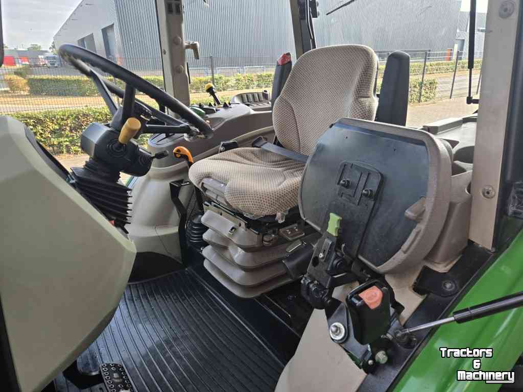 Tracteur John Deere 5100M