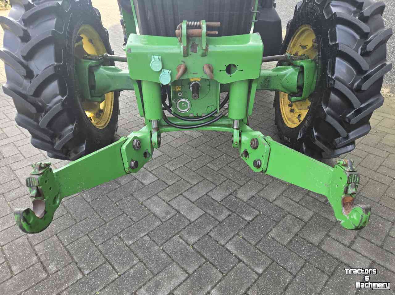 Tracteur John Deere 5100M