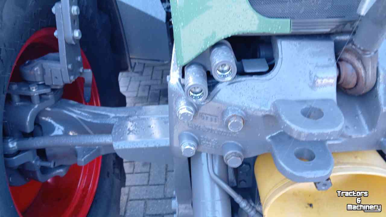 Tracteur Fendt 820 Vario TMS
