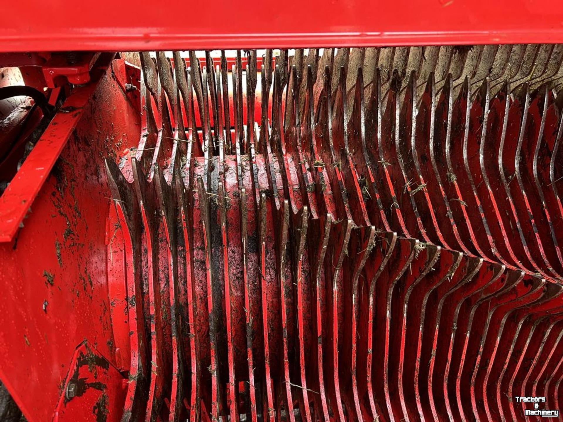 Autochargeuse Pottinger FARO 4000 D