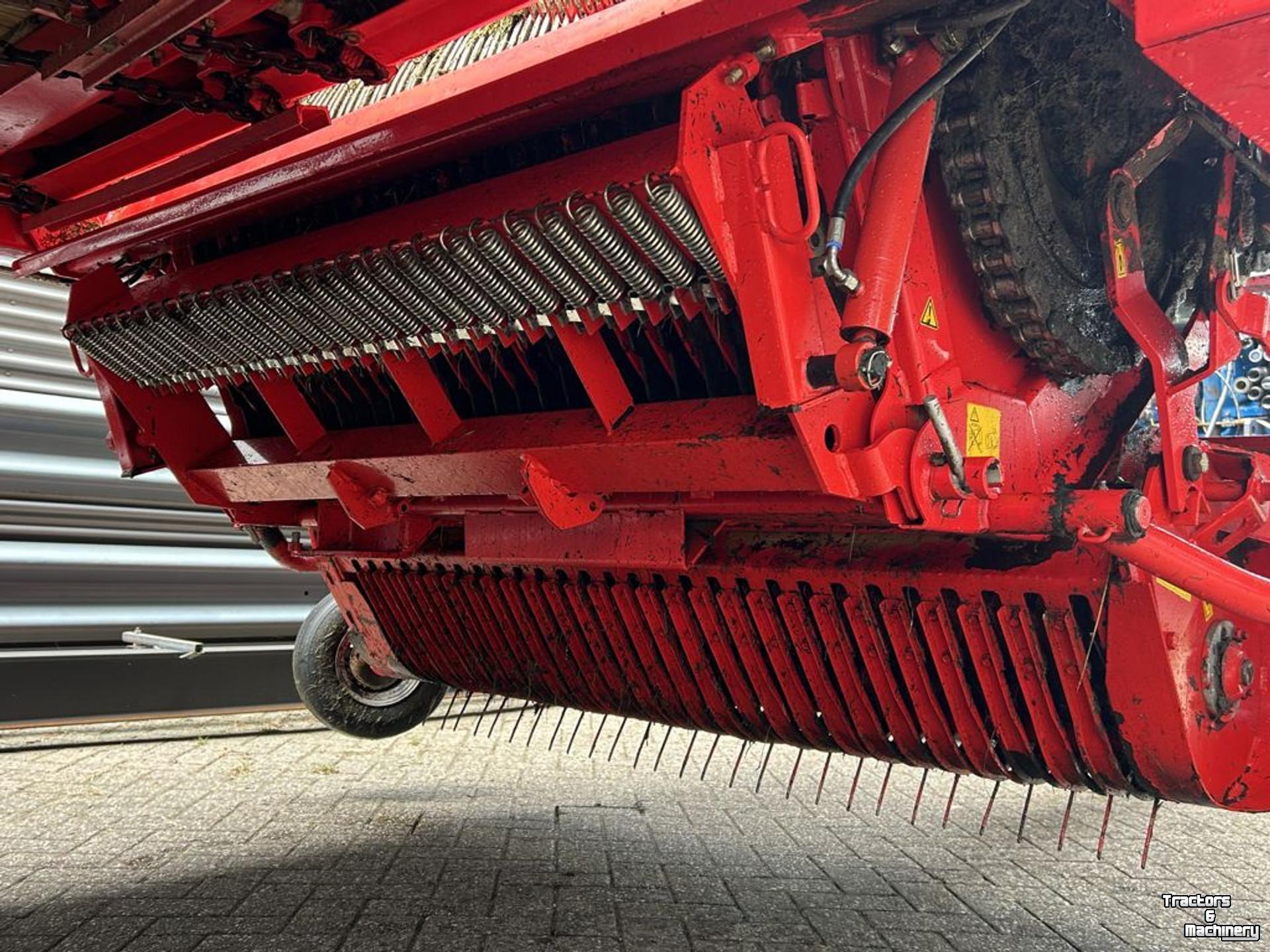 Autochargeuse Pottinger FARO 4000 D