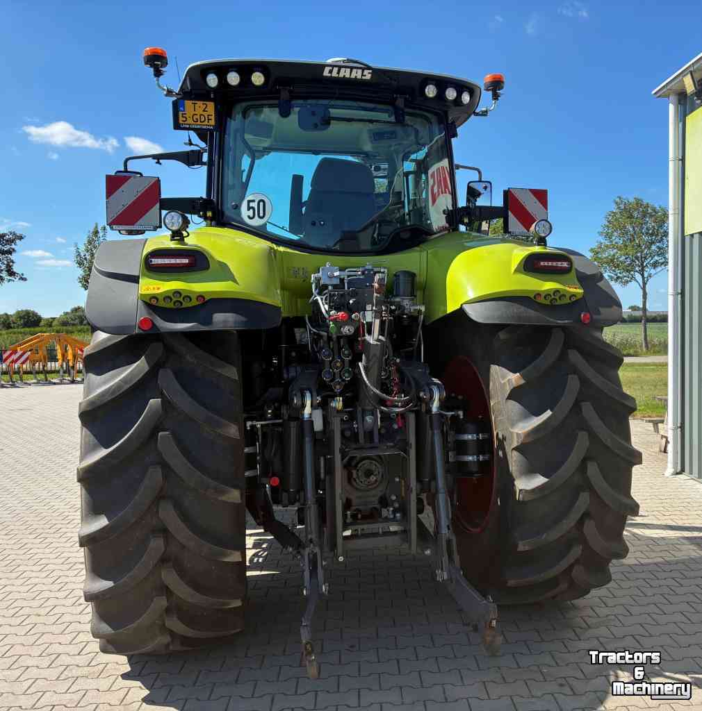 Tracteur Claas Axion 830 C-Matic First Claas