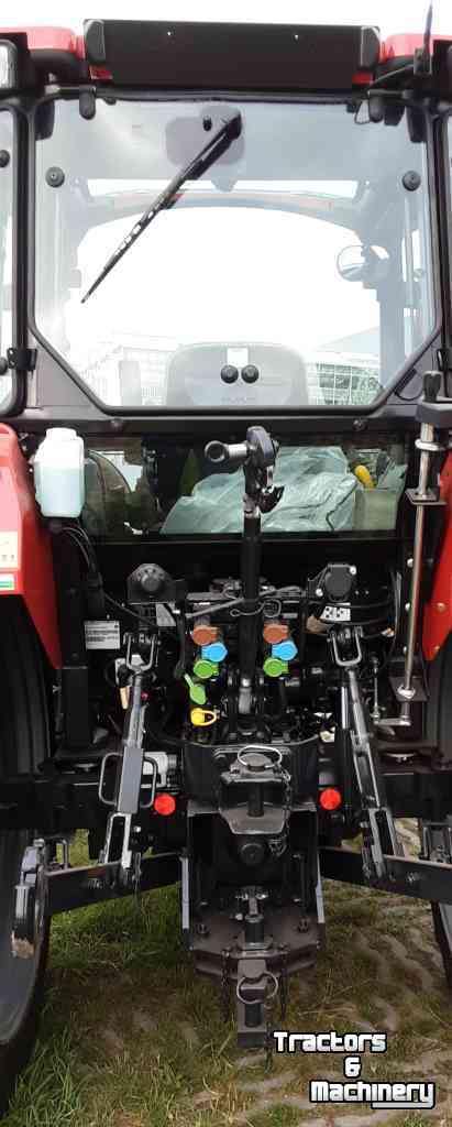 Tracteurs Case-IH Farmall 75c met kruip en shuttle onder stuur