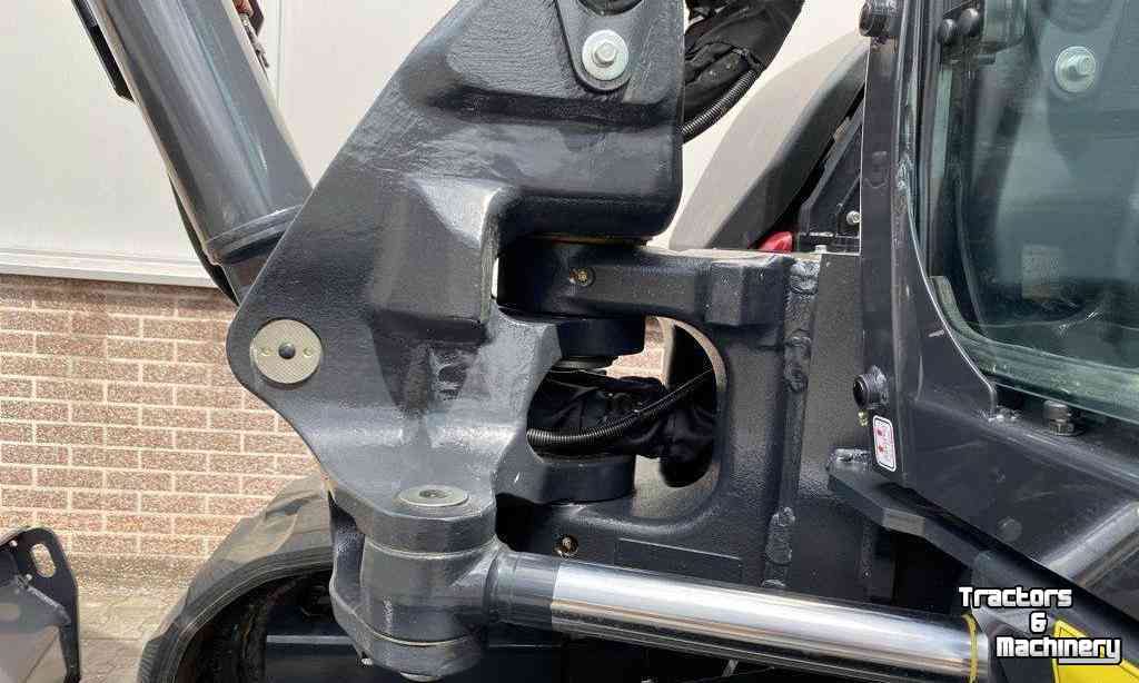 Mini pelleteuse Yanmar SV100-7 Midi-graver