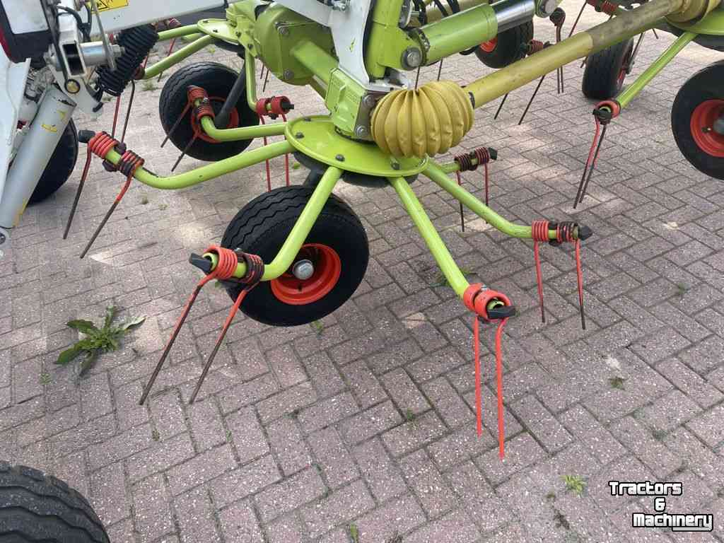 Andaineur Claas Volto 1300 T
