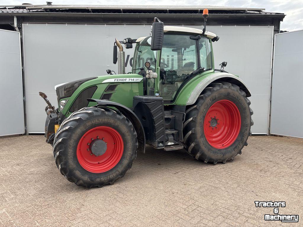 Tracteur Fendt 714 SCR