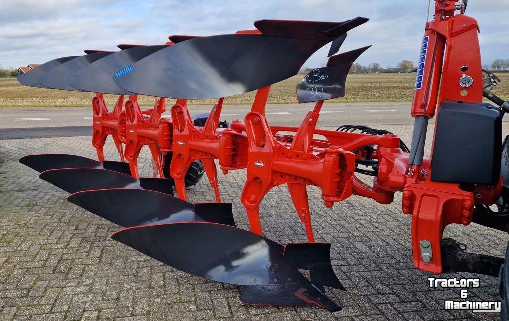 Charrues Kuhn 4 SCHAAR PLOEG 153