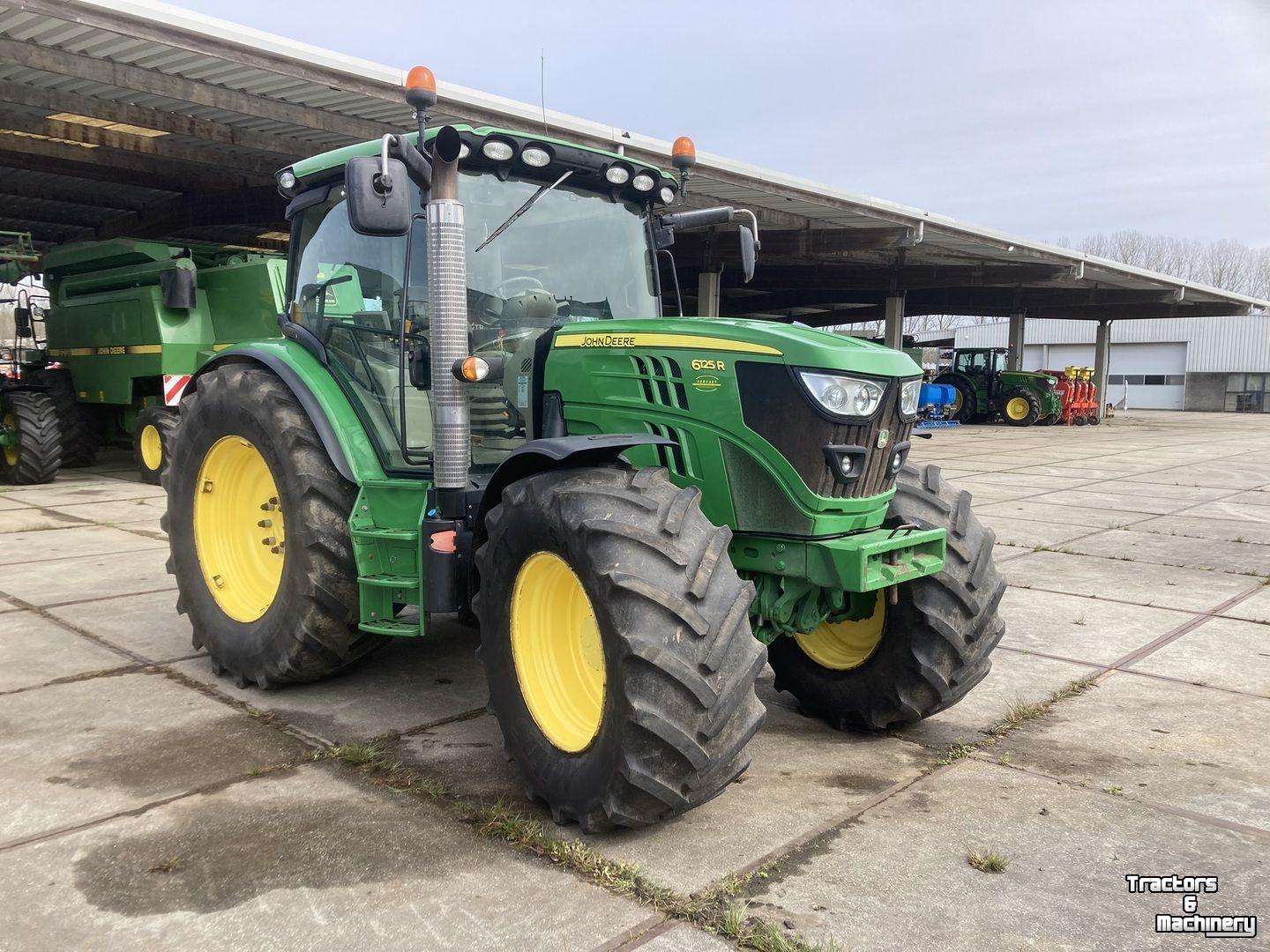Tracteur John Deere 6125R