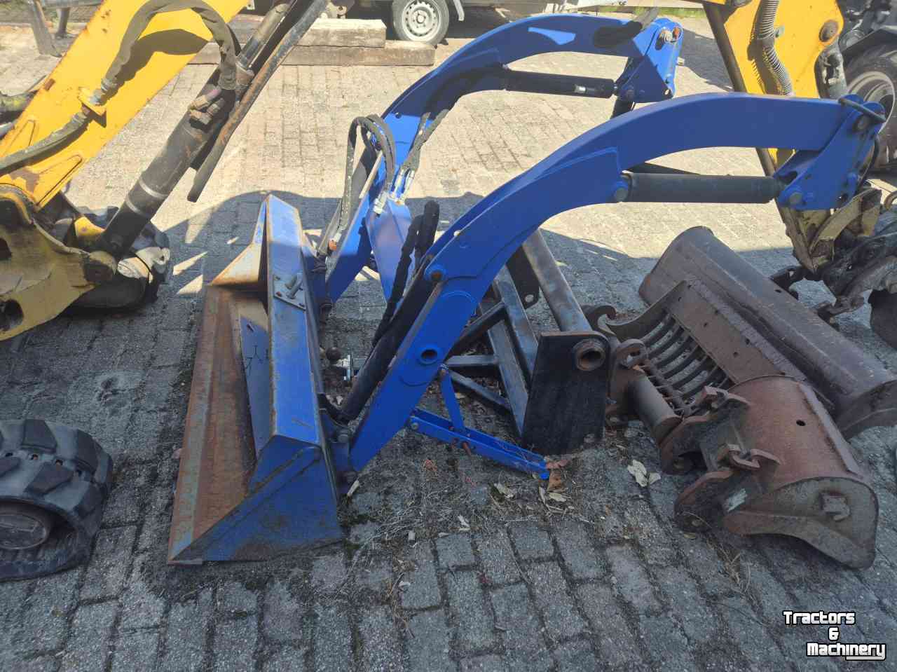 Chargeur frontal Iseki TM 3215