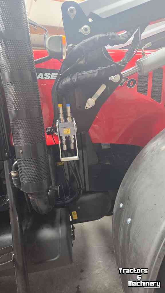 Chargeur frontal Steyr cvt