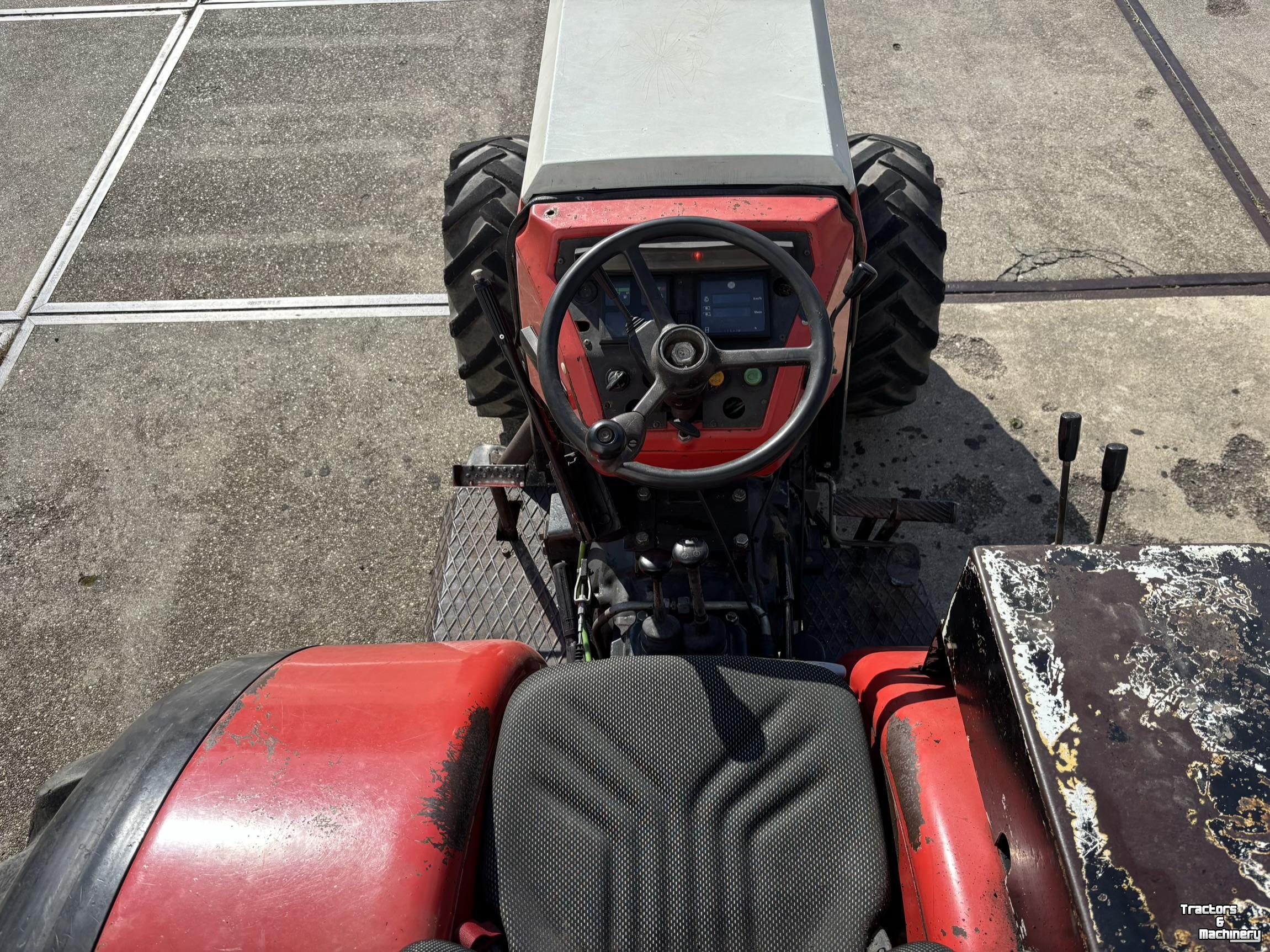 Tracteur Steyr 968