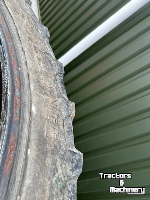 Roues, Pneus, Jantes, Barillets Jumelage Alliance Alliance 13.6R48 banden compleet op velg 2 stuks