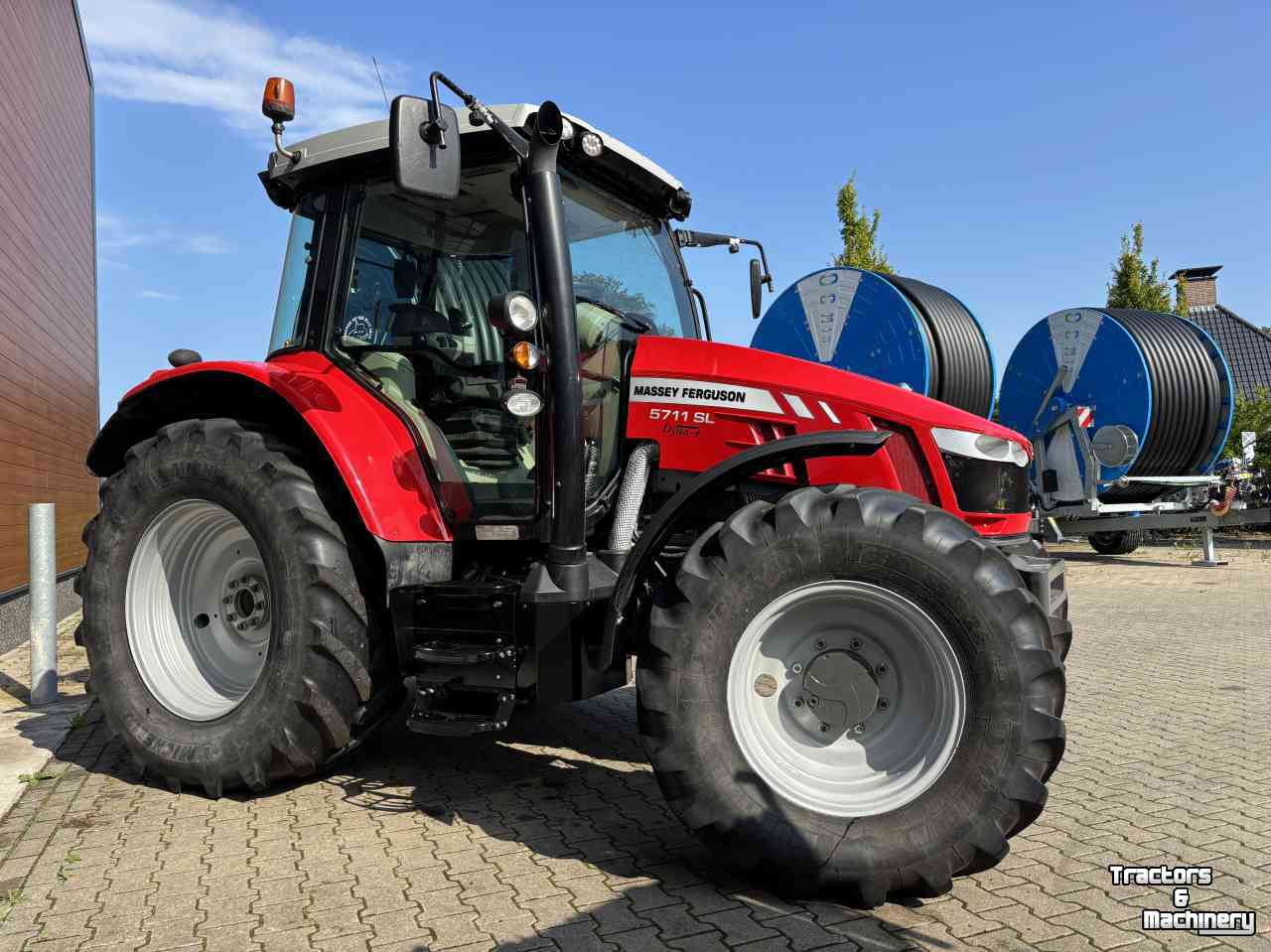 Tracteur Massey Ferguson 5711 SL Dyna- 4 Efficiënt
