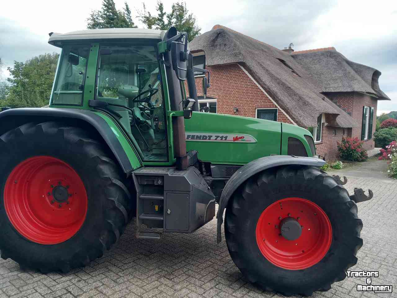 Tracteur Fendt 711 Vario TMS