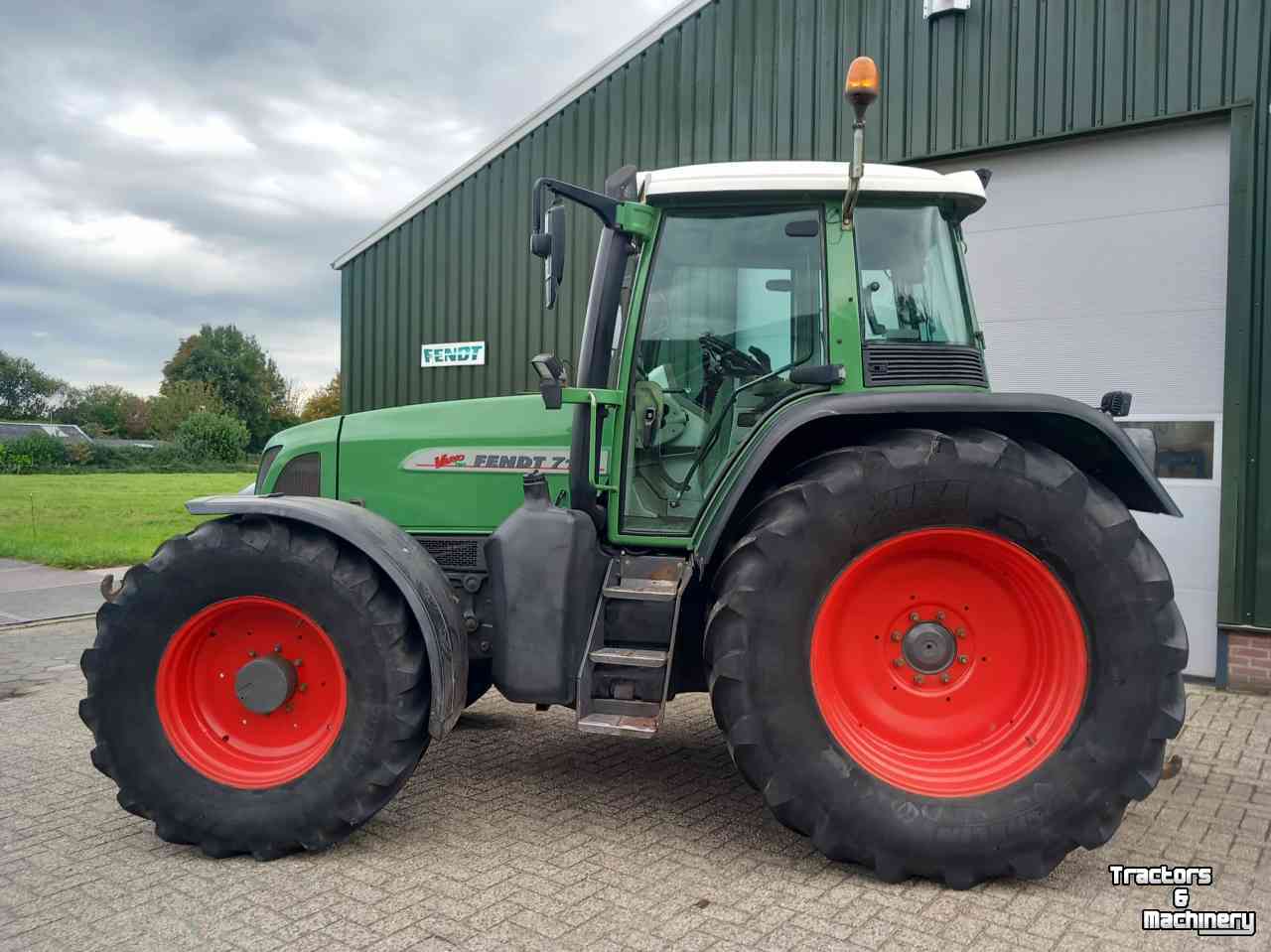 Tracteur Fendt 711 Vario TMS