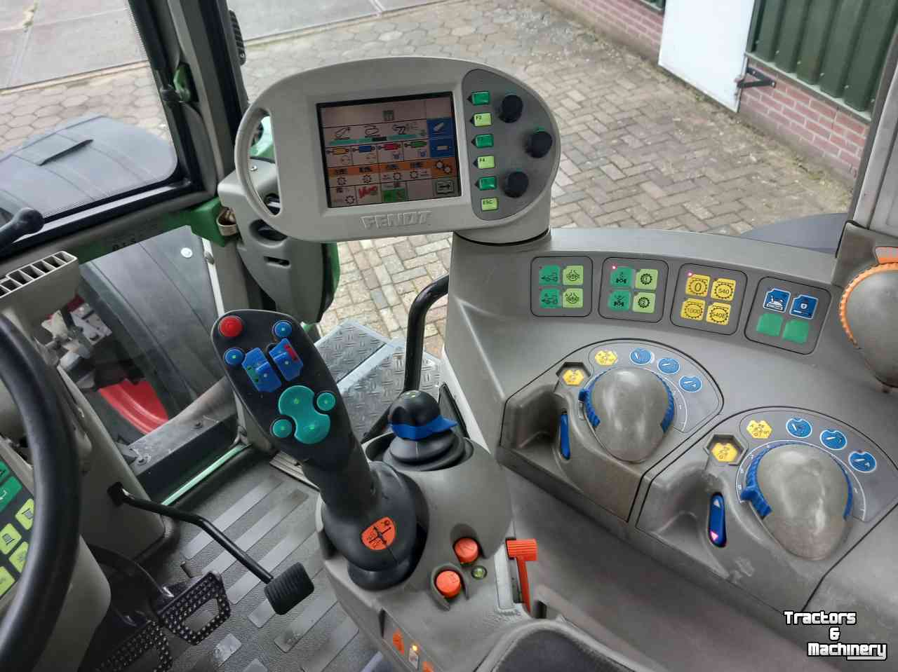Tracteur Fendt 711 Vario TMS
