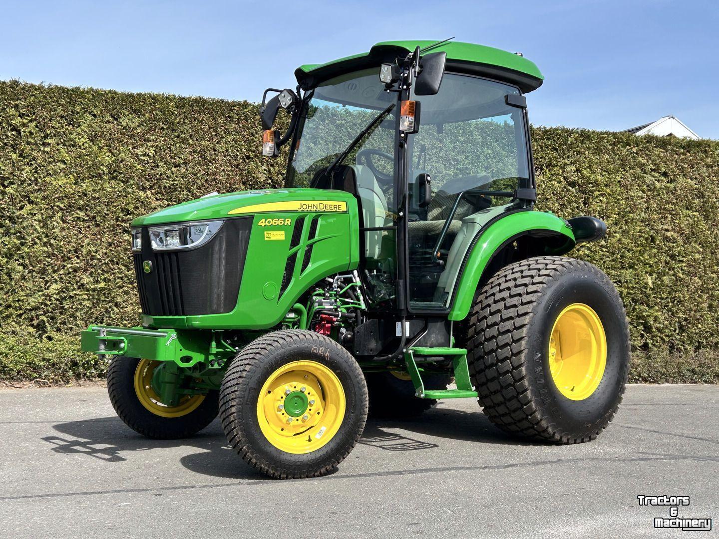 Tracteur pour vignes et vergers John Deere 4066R