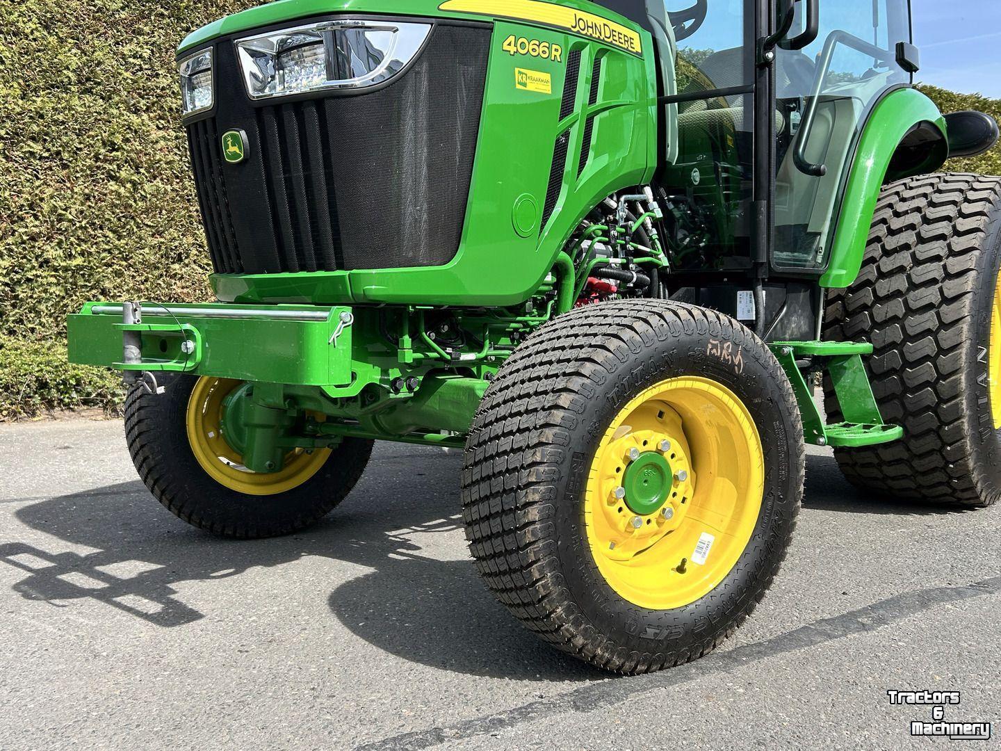 Tracteur pour vignes et vergers John Deere 4066R