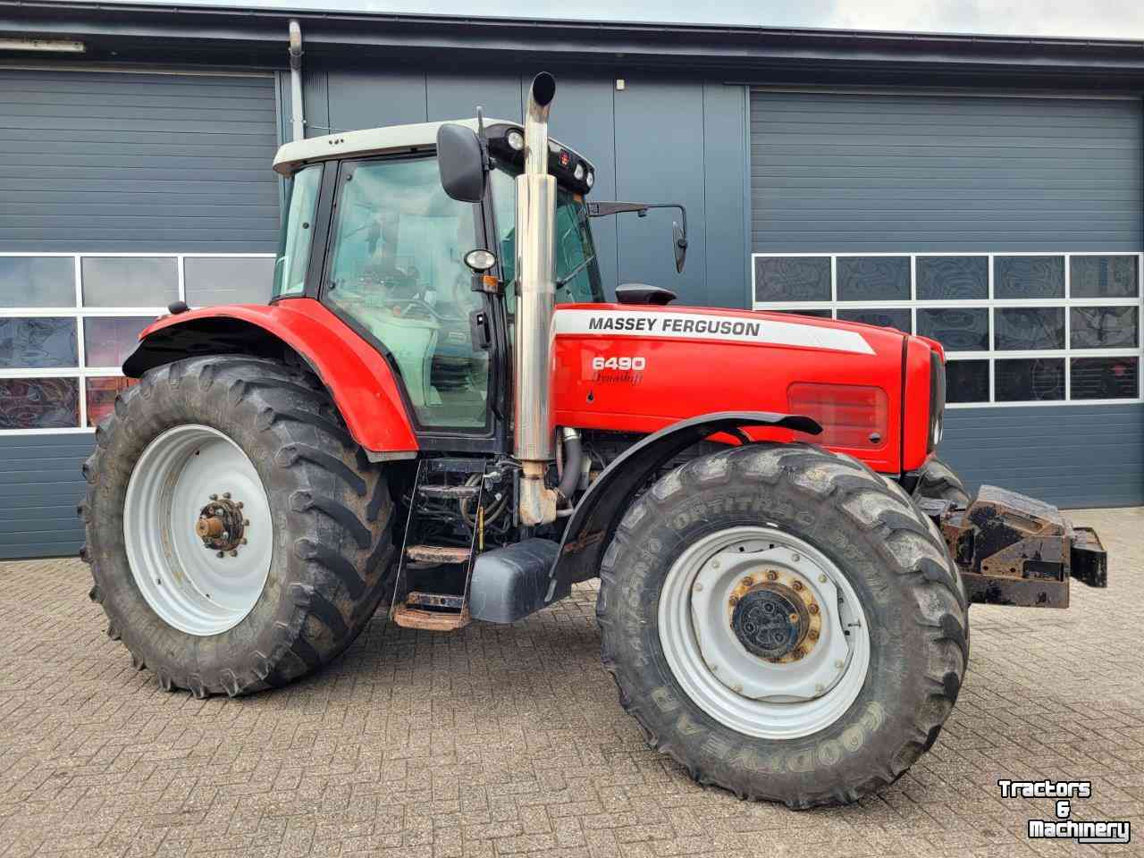 Massey Ferguson 6490 Dynashift - D'occasion Tracteurs - 8464 NC -  Sintjohannesga - Friesland - Pays-Bas
